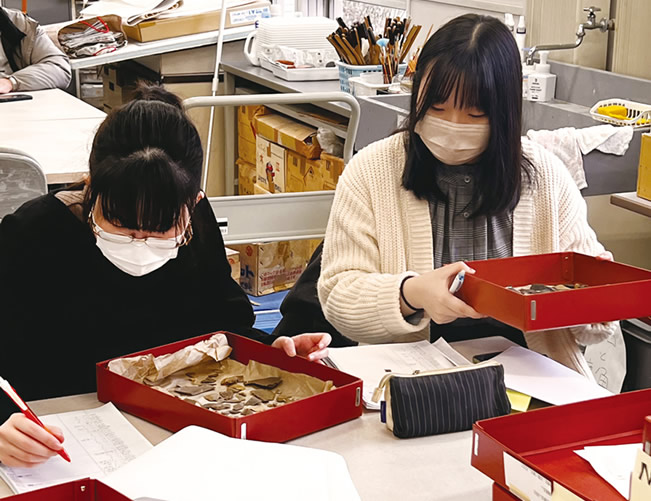 発掘調査の様子