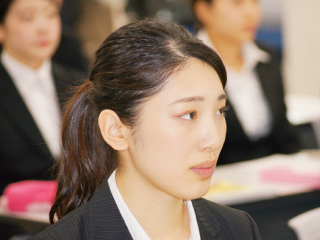 就職活動って、いつから始めればいいの?のイメージ写真