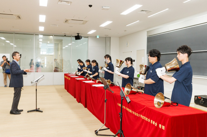 札幌国際大学ハンドベルクワイア写真2