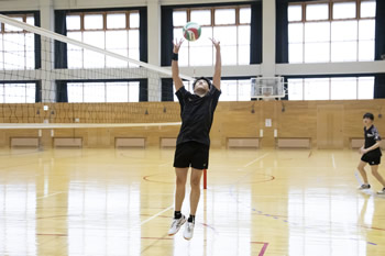 札幌国際大学男子バレーボール部写真3