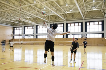 札幌国際大学男子バレーボール部写真4