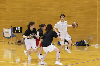 札幌国際大学女子バスケットボール部写真6