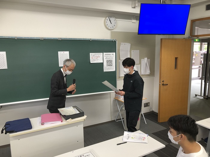 販売士資格合格者表彰【スポーツビジネス学科】