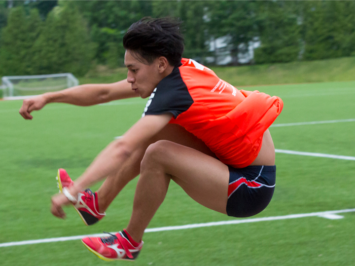菅井さん北日本インカレにて優勝【陸上競技部】のサムネイル画像