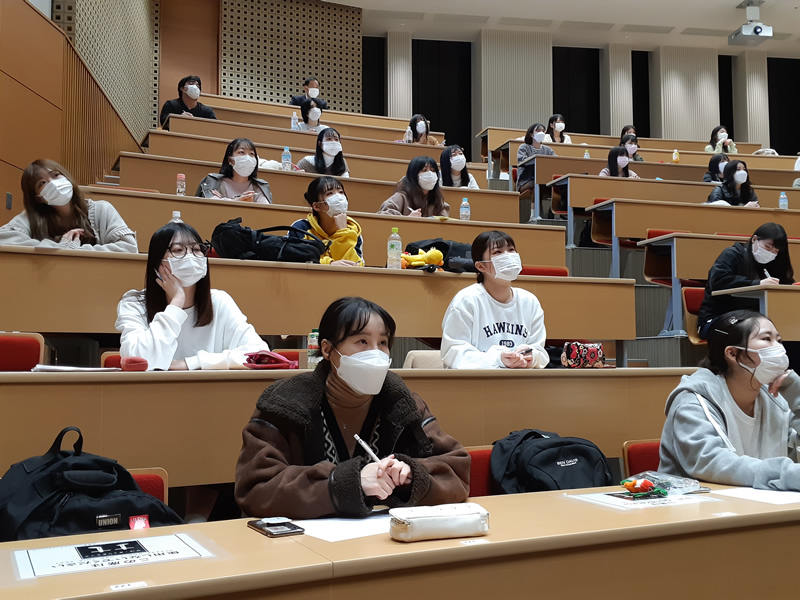 実習報告会【子ども心理専攻】