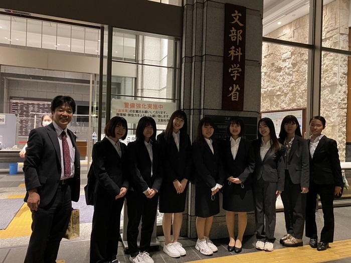 【幼児教育保育学科】国内留学研修の発表会