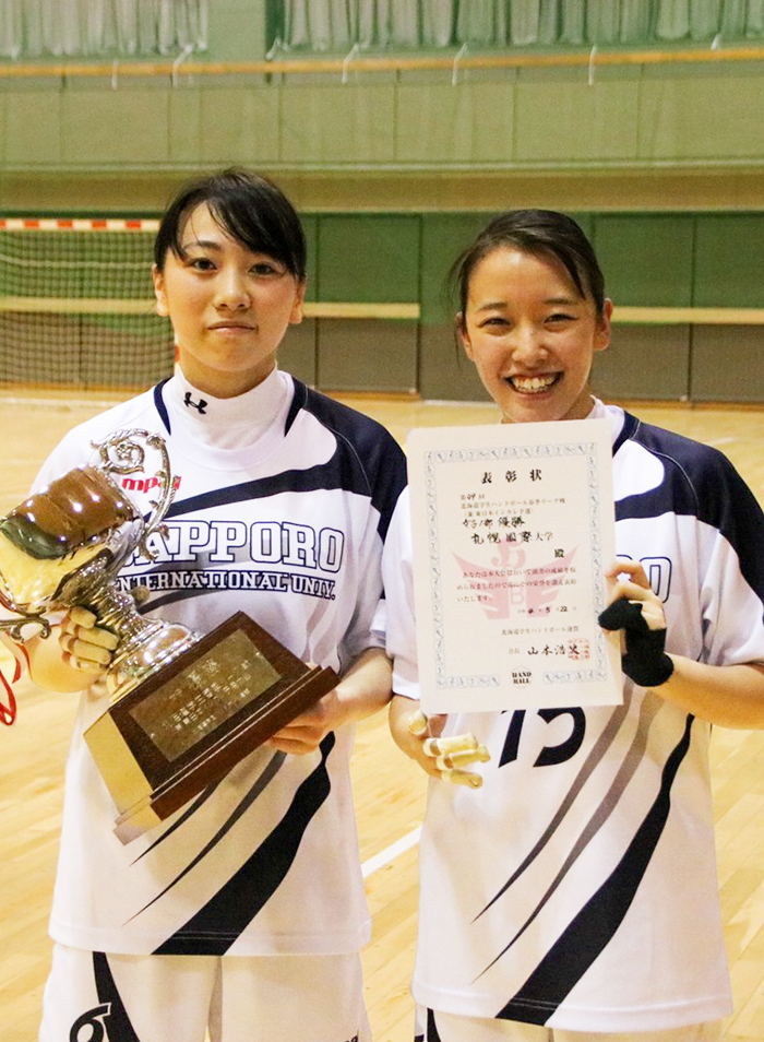 【女子ハンドボール部】1部リーグ全勝優勝！