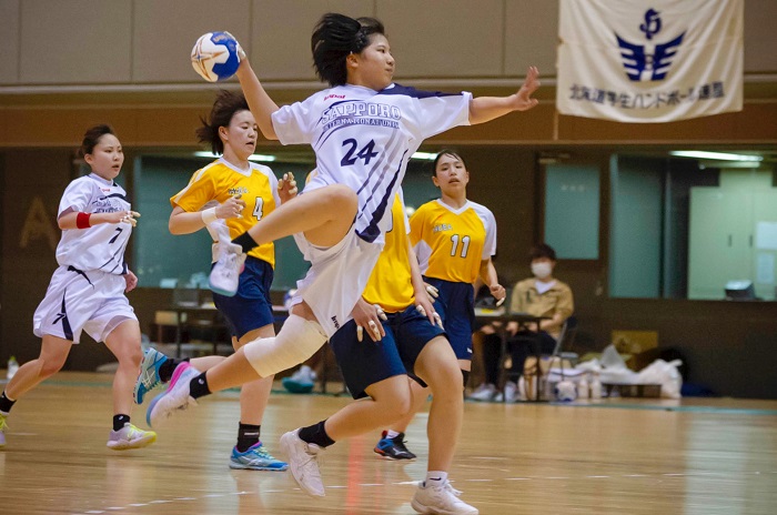 【女子ハンドボール部】1部リーグ全勝優勝！