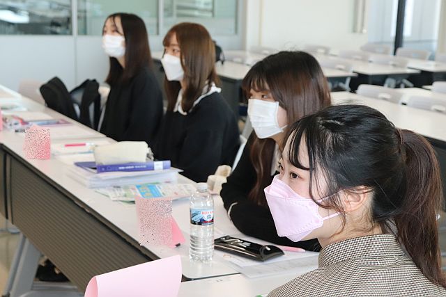 課題解決演習で多くのコラボ活動を実施中！(1)のサムネイル画像