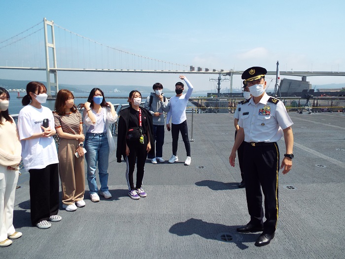 海上自衛隊護衛艦「ひゅうが」見学会開催