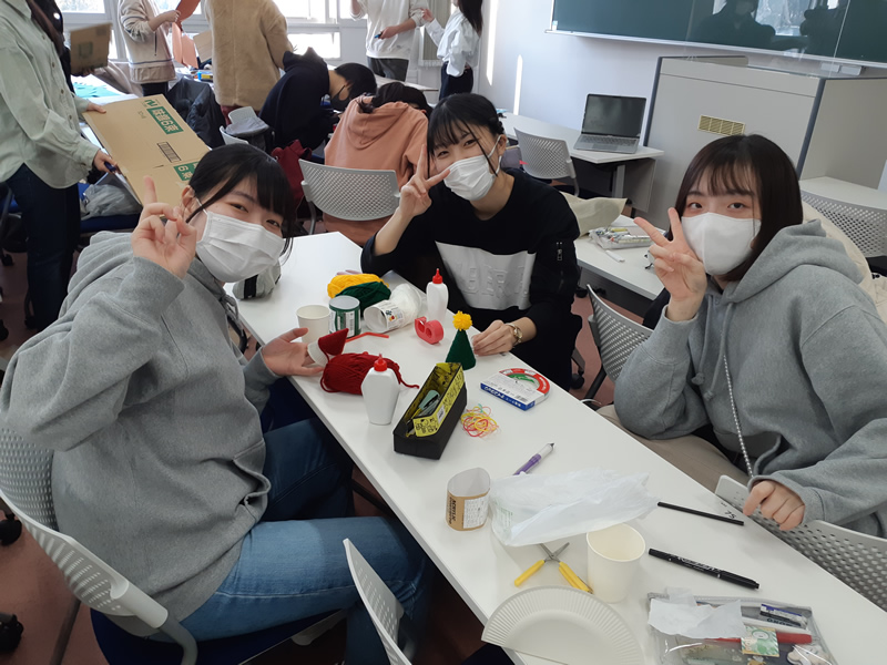 【子ども心理専攻】クリスマス製作