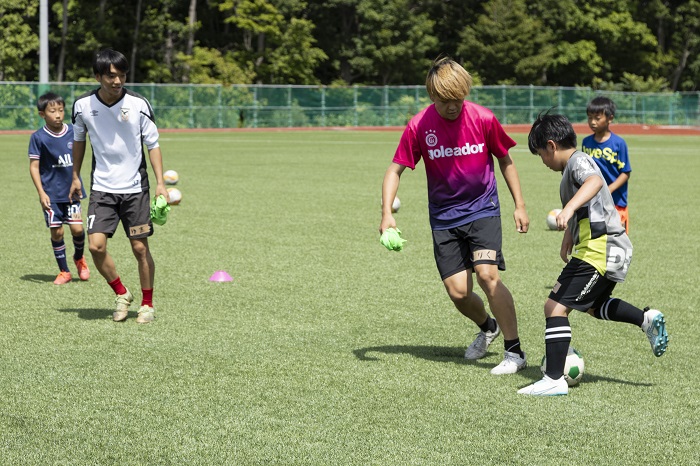 キッズサッカー教室！大学生と一緒に楽しいスポーツ体験♪