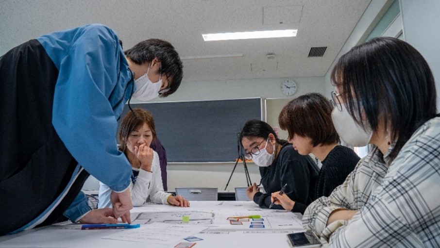 生涯学習センター『社会人教養楽部』に通う地域の方と一緒に悩む！
