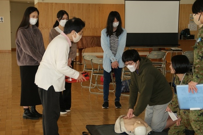 「胸骨圧迫(CPR)って、体力いるな！」