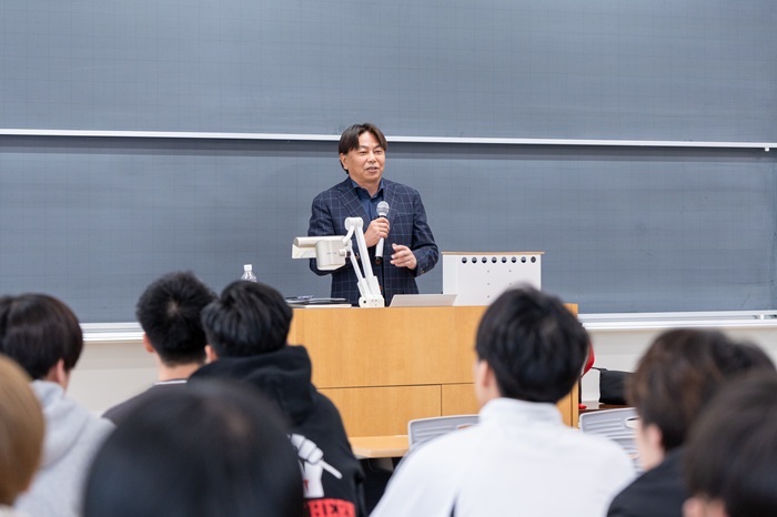 札幌国際大学　北海道コンサドーレ札幌　三上大勝　スポーツビジネス