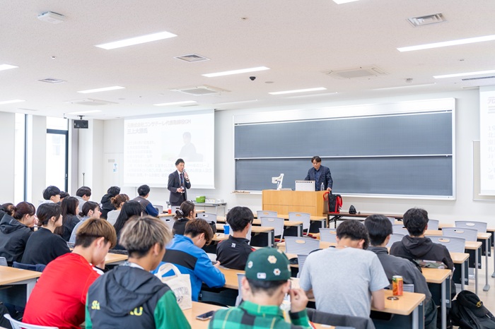 札幌国際大学　北海道コンサドーレ札幌　三上大勝　スポーツビジネス