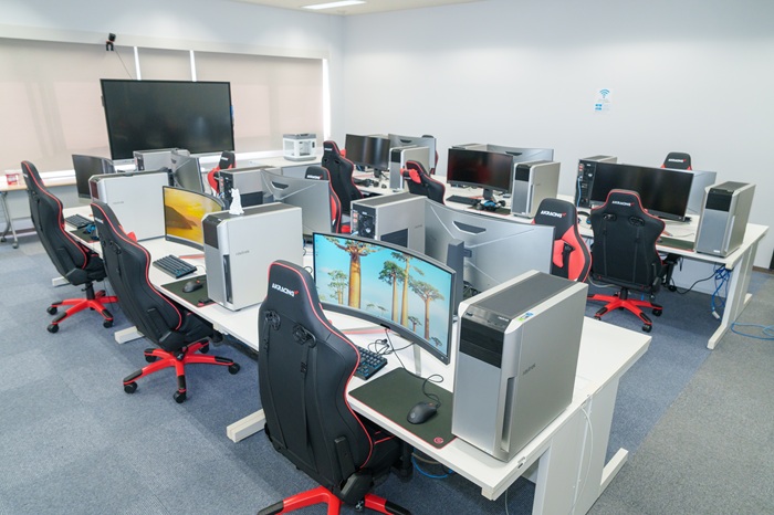 札幌国際大学　eスポーツ　ハイスペックPC