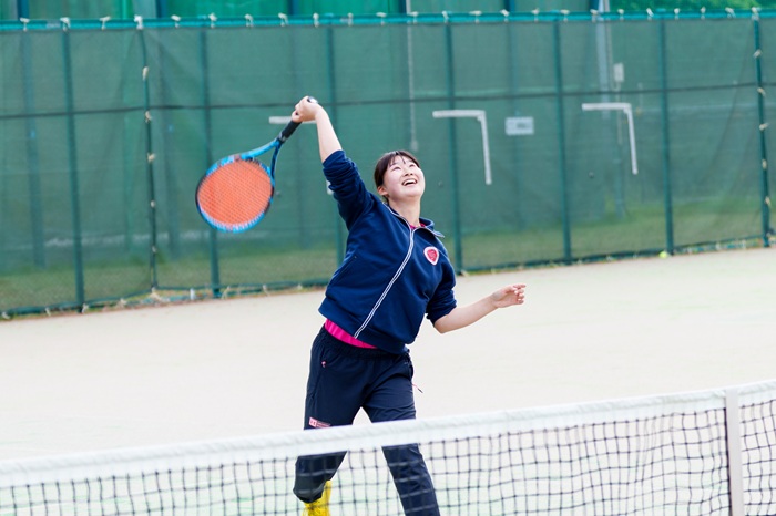 札幌国際大学　テニス　南萌々