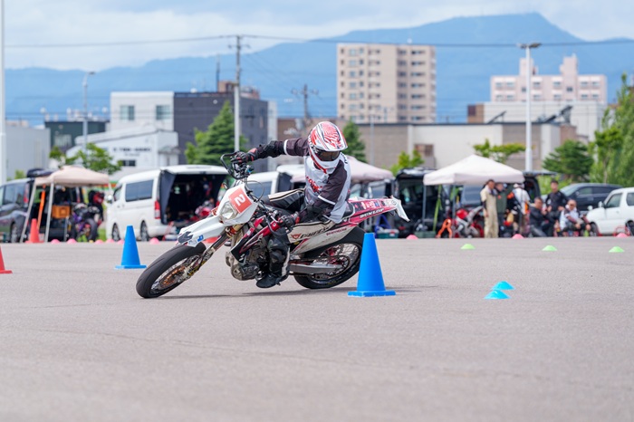 札幌国際大学　モトジムカーナ　迫田洋生