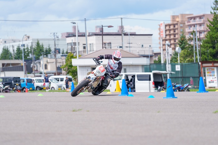 札幌国際大学　モトジムカーナ　迫田洋生