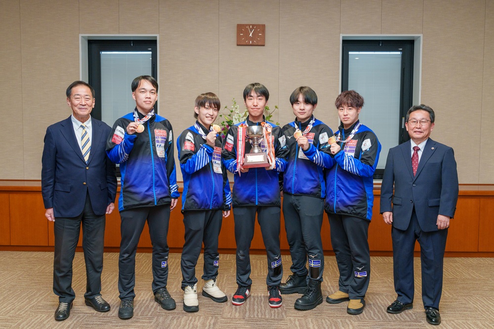 札幌国際大学　カーリング　氷上部