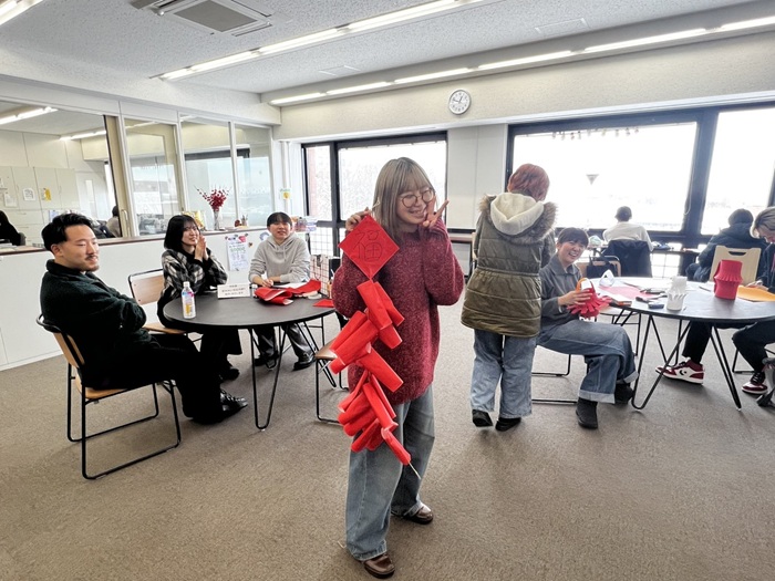 札幌国際大学　中華研究会　旧正月飾りつけ