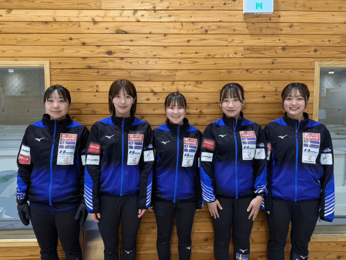 札幌国際大学　カーリング集合写真