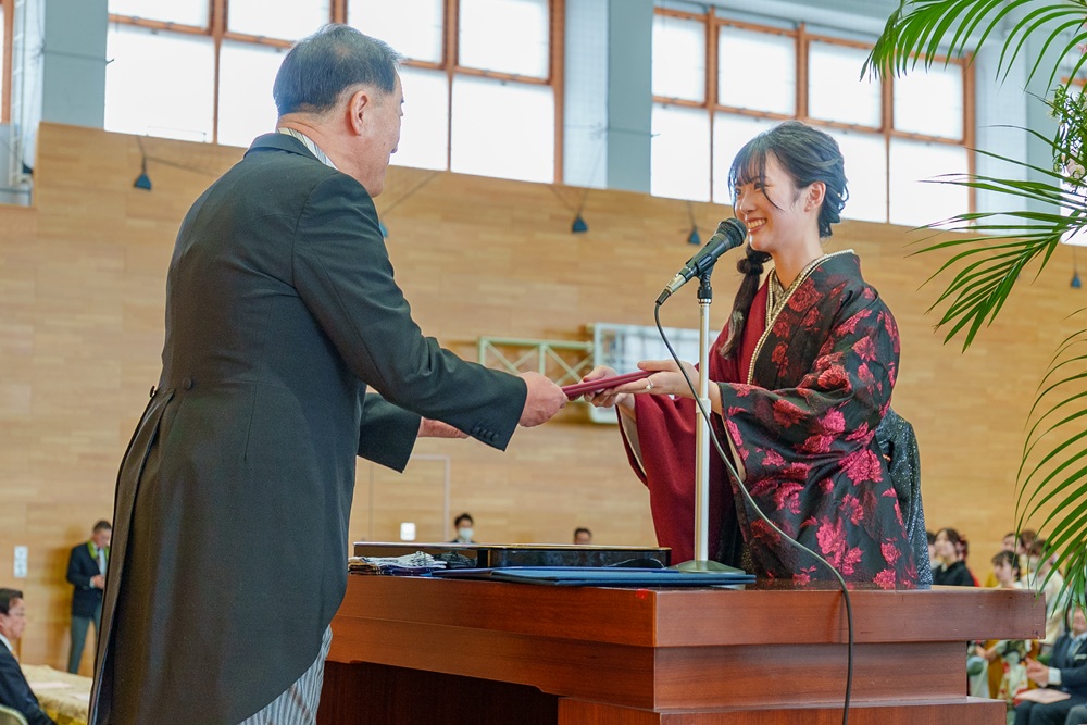 札幌国際大学　学位記授与式