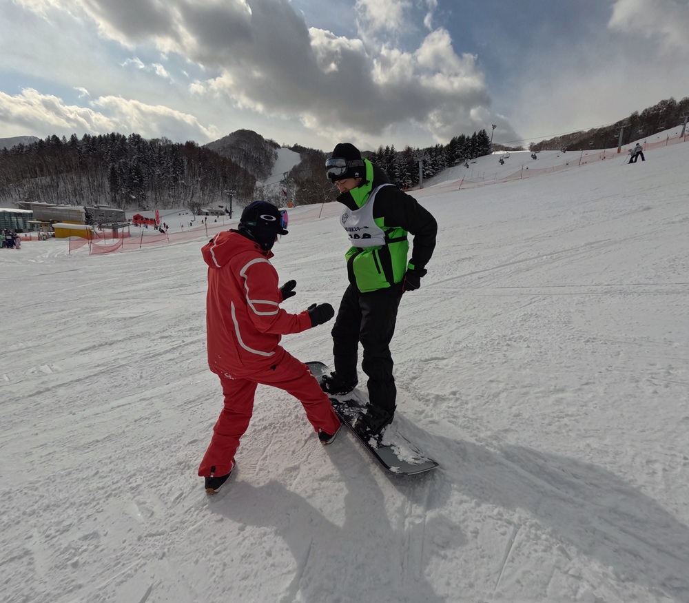 札幌国際大学　小樽朝里温泉スキー場　スノーボード