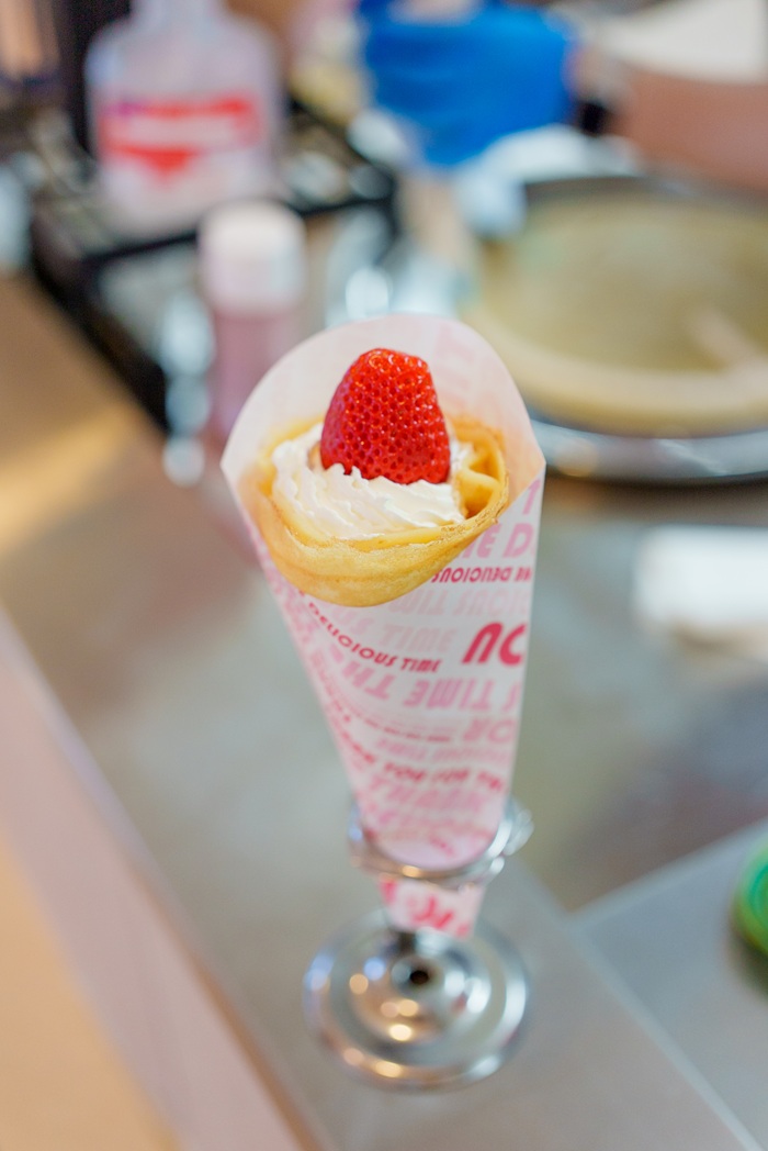 いちごのクレープ